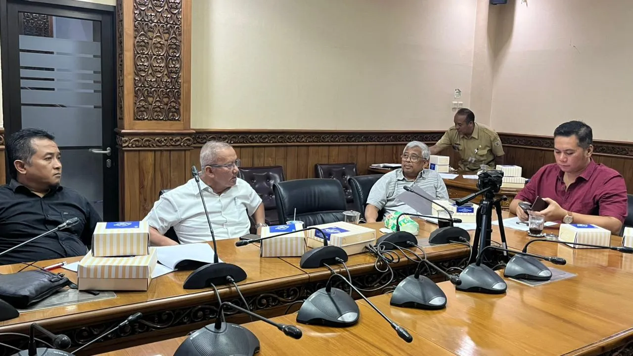 Salatiga Perkuat Budaya Literasi, Bapemperda DPRD Gelar Rapat Harmonisasi Raperda