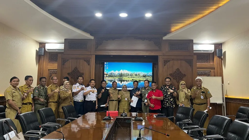 Rapat Pansus III DPRD Salatiga Bahas Finalisasi Raperda Penyelenggaraan Tertib Tuna Sosial