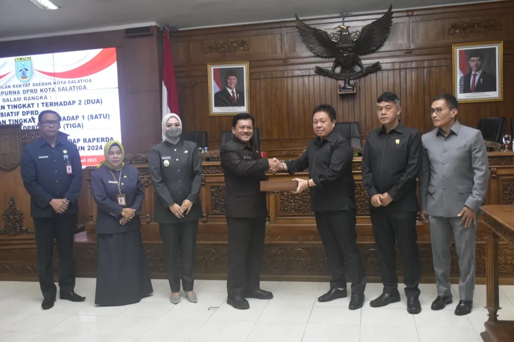 DPRD Kota Salatiga Gelar Rapat Paripurna Penyampaian Dua Raperda Inisiatif DPRD dan Persetujuan Lima Raperda